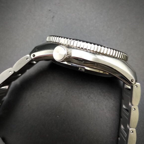 Automatic SPB Style Diver's Watch - Picture 7 of 7